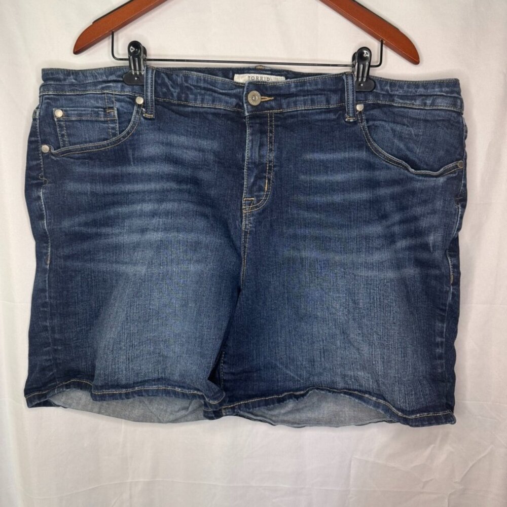 Torrid Jean Shorts 6" Inseam Size 22
